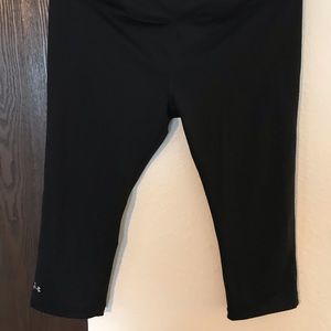 Under armour heat gear work out capris